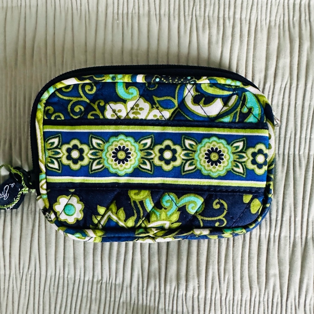 NWT Vera Bradley Rhythm & Blues Tech Case